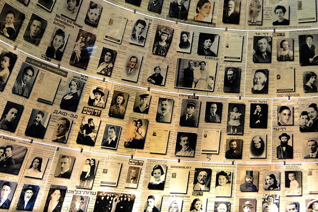 La Salle des Noms - Musée de l'Holocauste Yad Vashem